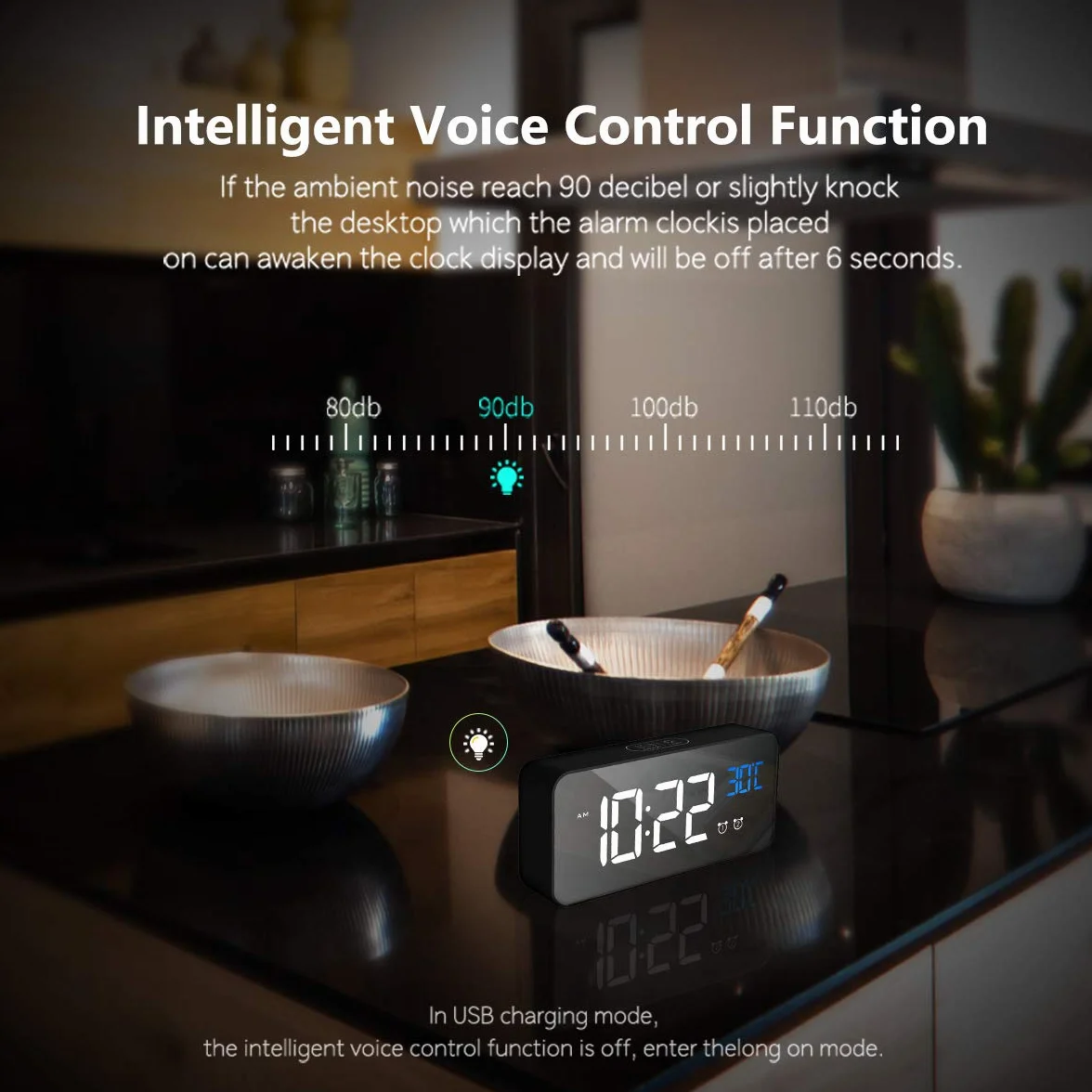 LATEC Réveil Numérique LED avec Snooze et Chargeur USB Noir